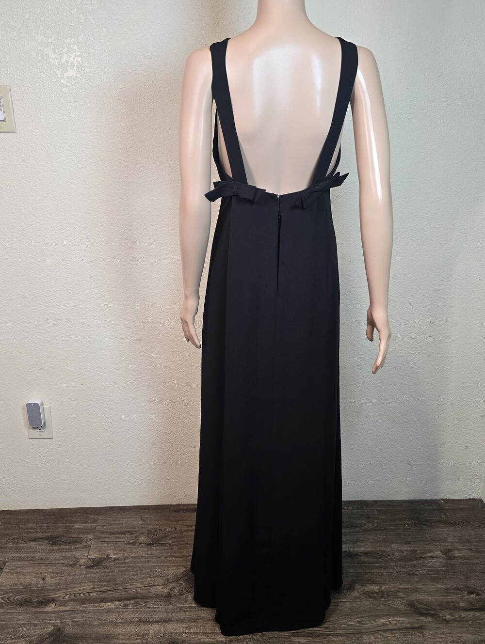 Jill Stuart Black Maxi Gown Dress Size 4 Cutout Back with Bow Detail Formal - Picture 3 of 14